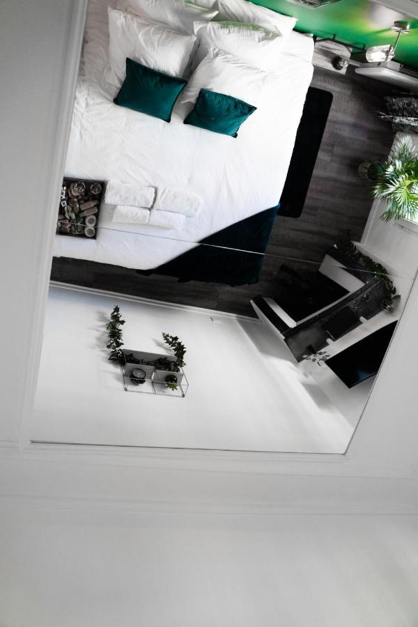 Apartment L'eclipse Paris, Avec Jacuzzi, A 10 Minutes Des Champs Elysees